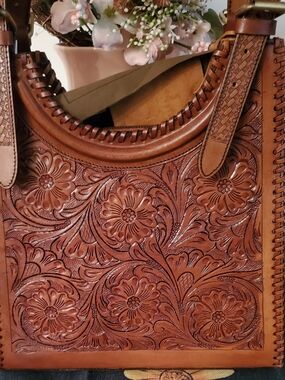 Vilenca Holland Hand-Tooled Floral Leather Shoulder Bag